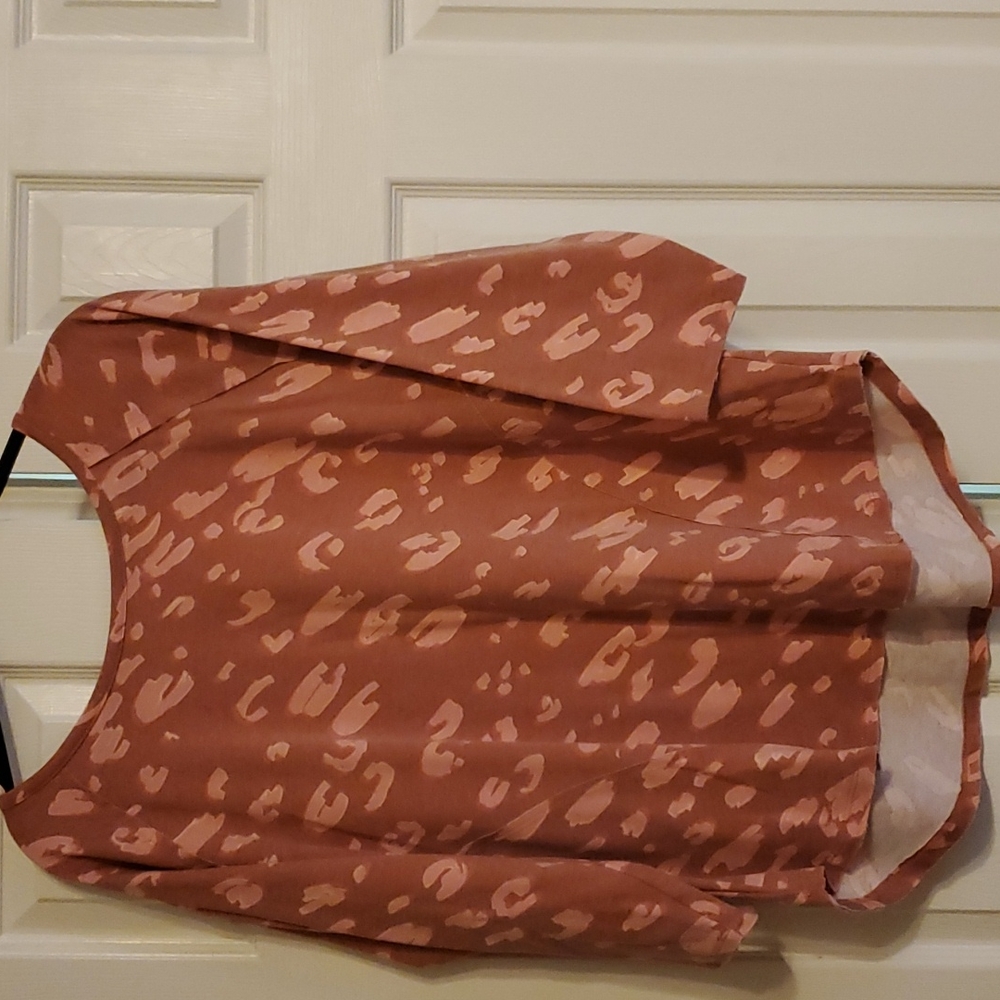 WonderlyStudio Women's 3/4 Sleeve Top Size 2X
